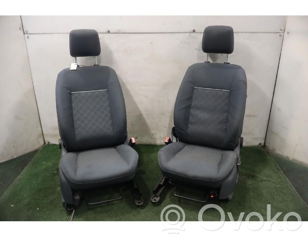 Sitze komplett