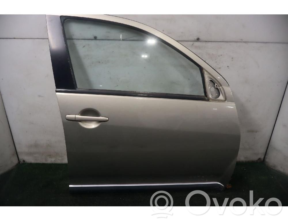 Mitsubishi Outlander Front door 