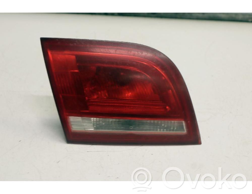 Audi A3 S3 8P Lampă spate în capacul portbagajului 