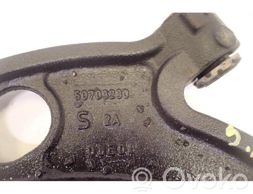 Front lower control arm/wishbone   50703230