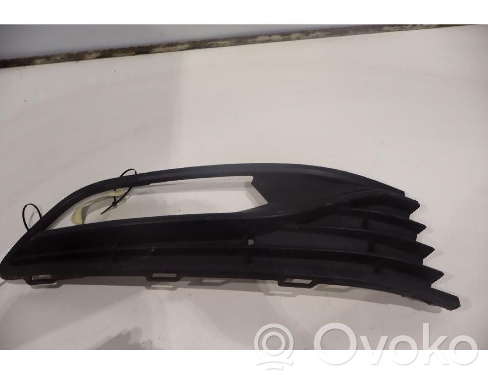 Volkswagen Polo V 6R Grilă/ornament proiector ceață față 