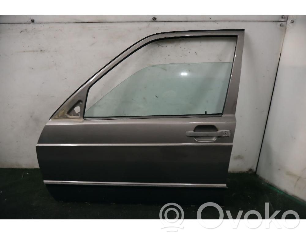 Mercedes-Benz 190 W201 Porte avant