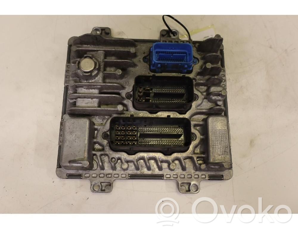 Opel Mokka X Fuel injection control unit/module 
