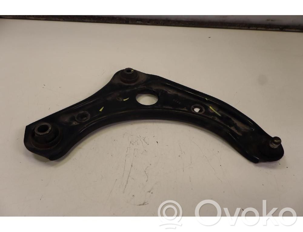 Nissan Micra Querlenker Achsschenkel vorne 