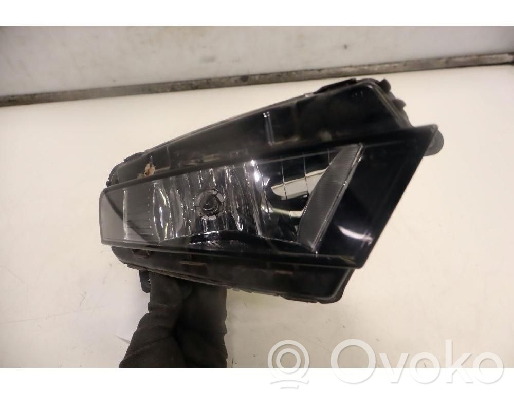 Seat Leon (5F) Etusumuvalo 