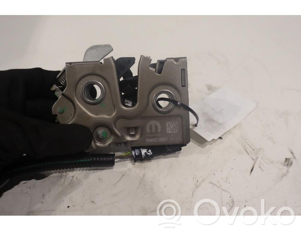 Engine bonnet/hood lock/latch loop/hook   9844518980