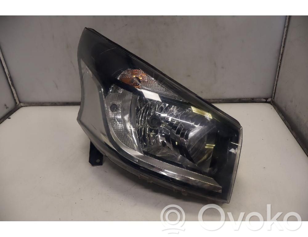 Lampa przednia   260109065R