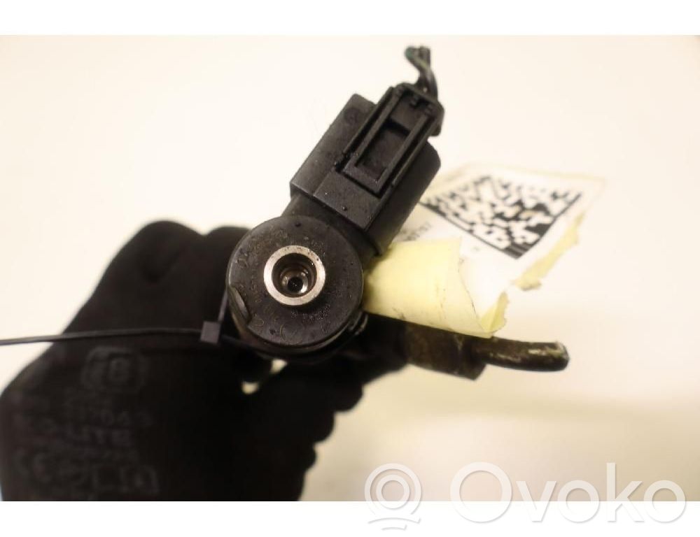 Inyector de combustible   0445110200