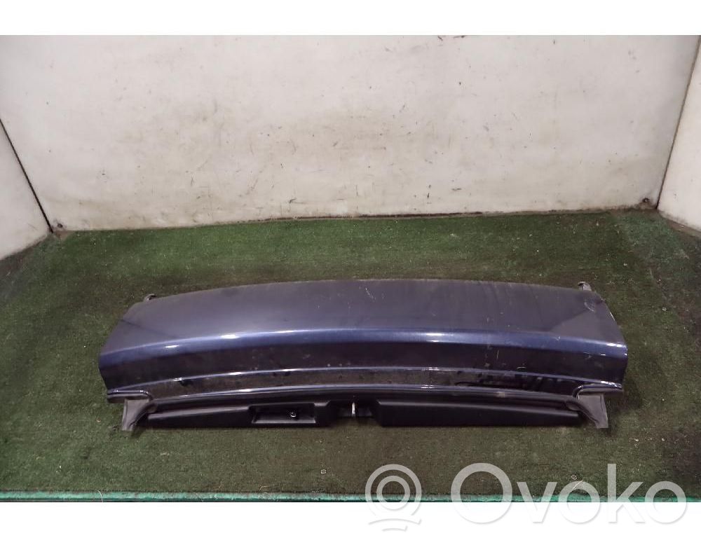 Tylna klapa bagażnika   5817A011BB