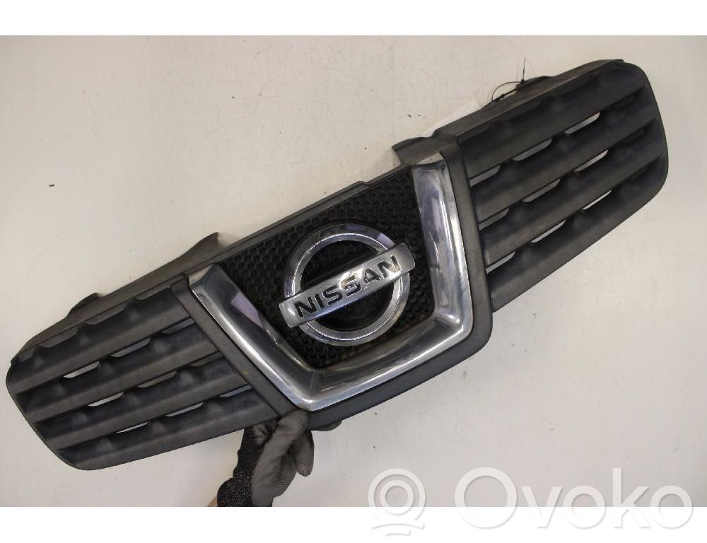 Nissan Qashqai+2 Grilă radiator față 
