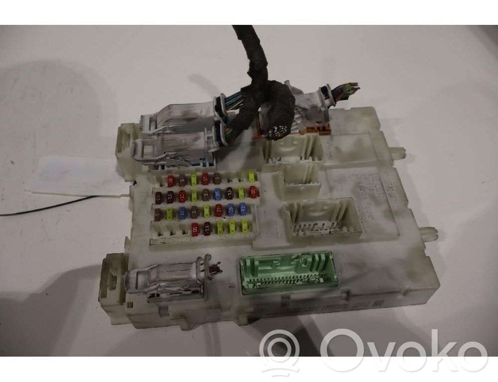 Ford C-MAX II Fuse module 