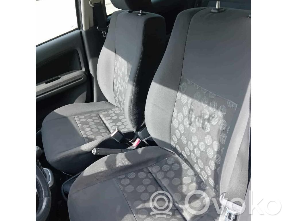 Seat set