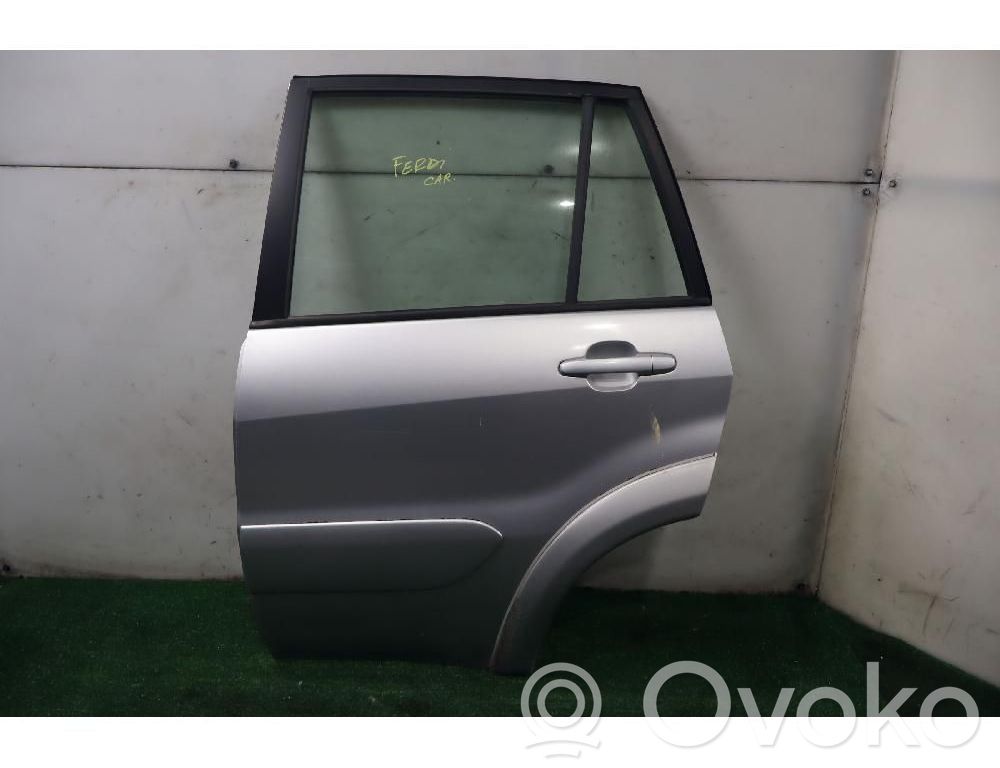 Toyota RAV 4 (XA20) Portiera posteriore