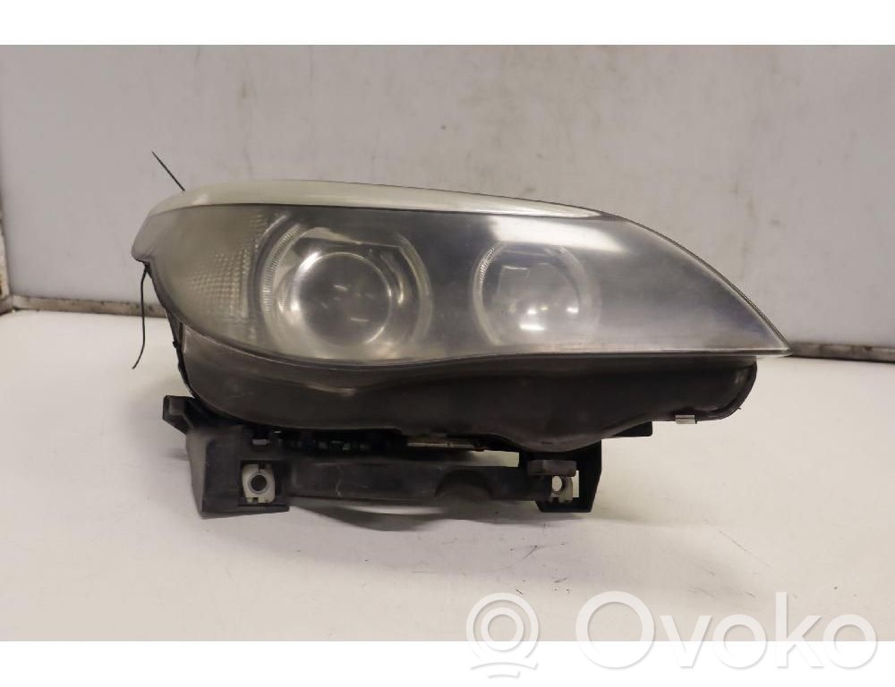 BMW 5 E60 E61 Lampa przednia 