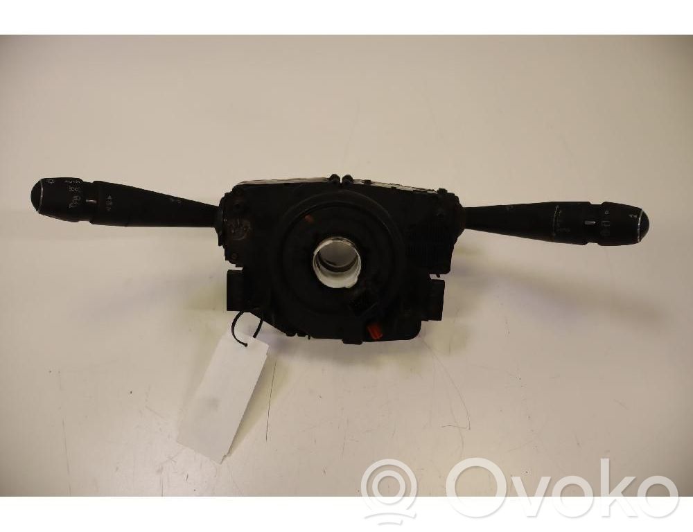 Peugeot 2008 II Interruptor de luz 