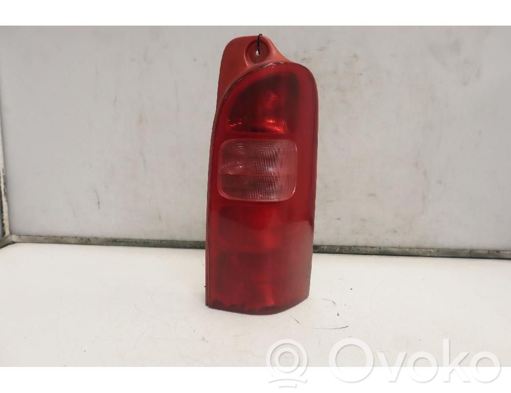 Opel Movano A Lampa tylna 