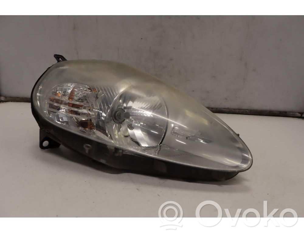 Fiat Grande Punto Faro/fanale