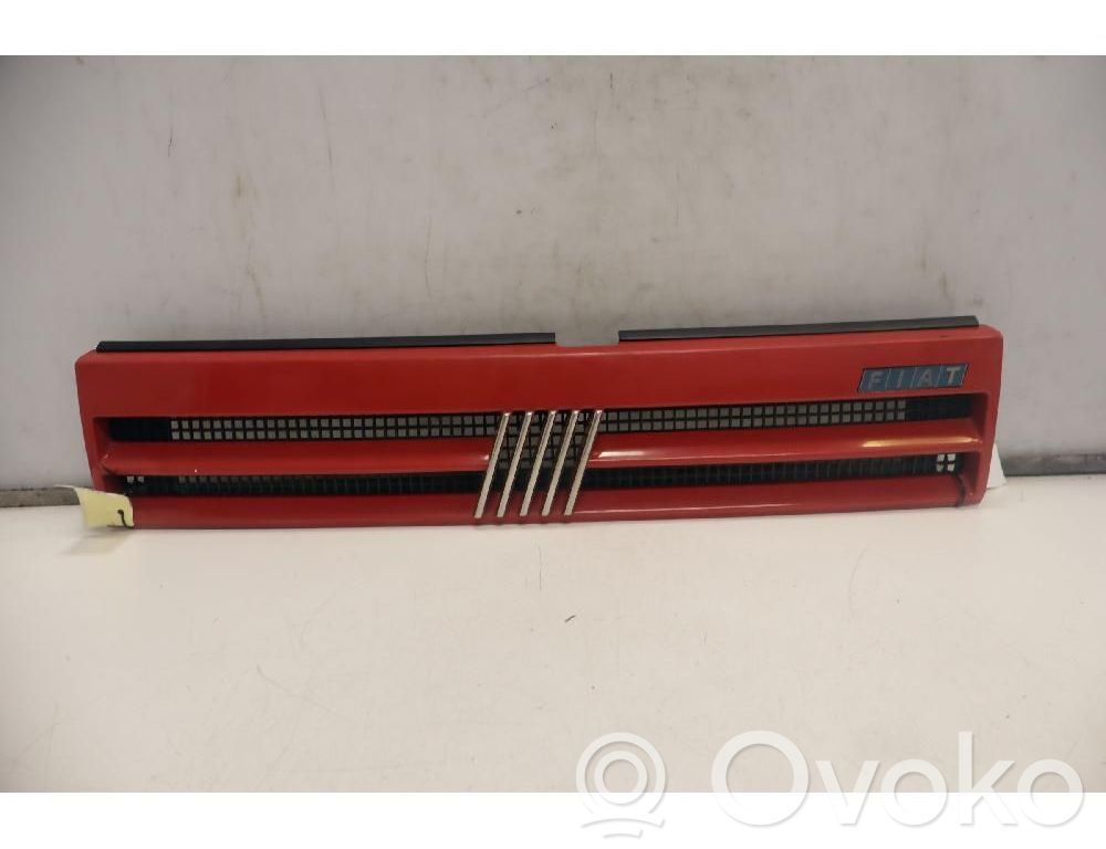 Fiat Tipo Grille calandre supérieure de pare-chocs avant