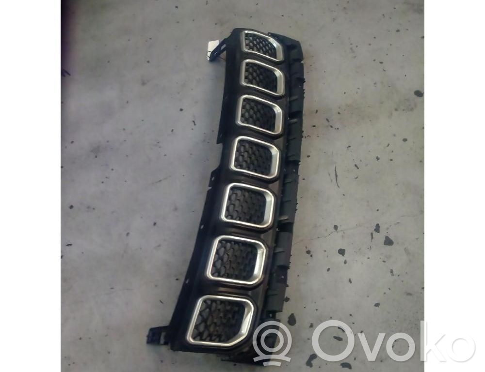 Jeep Compass Maskownica / Grill / Atrapa górna chłodnicy 