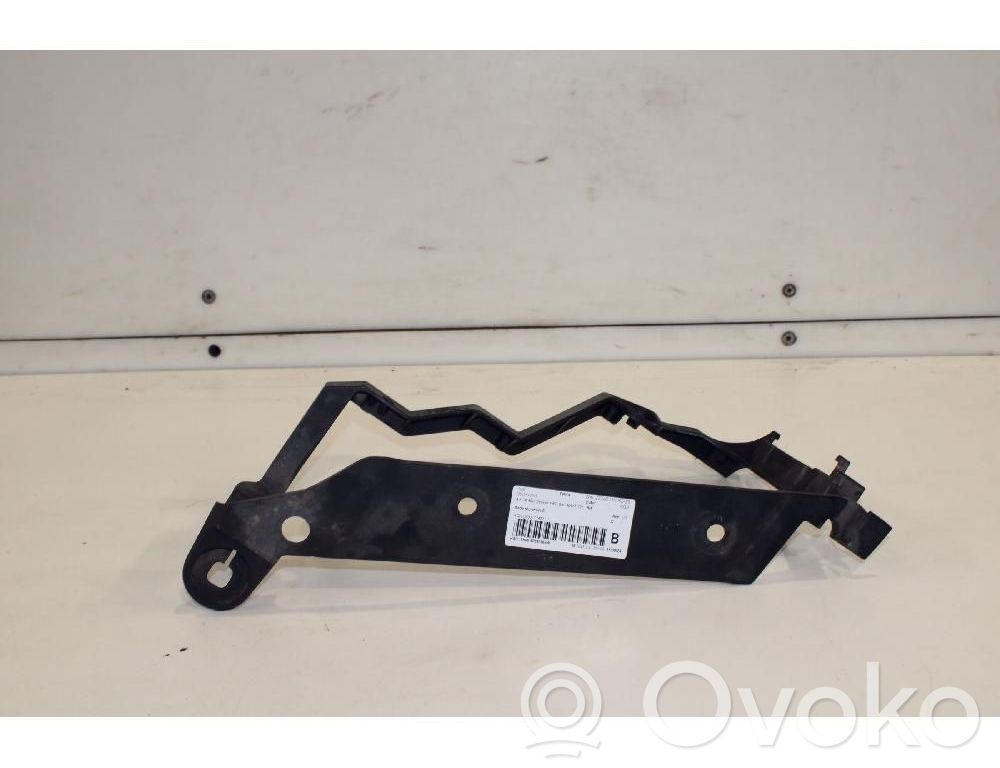 Audi A8 S8 D2 4D Suport montaj far 