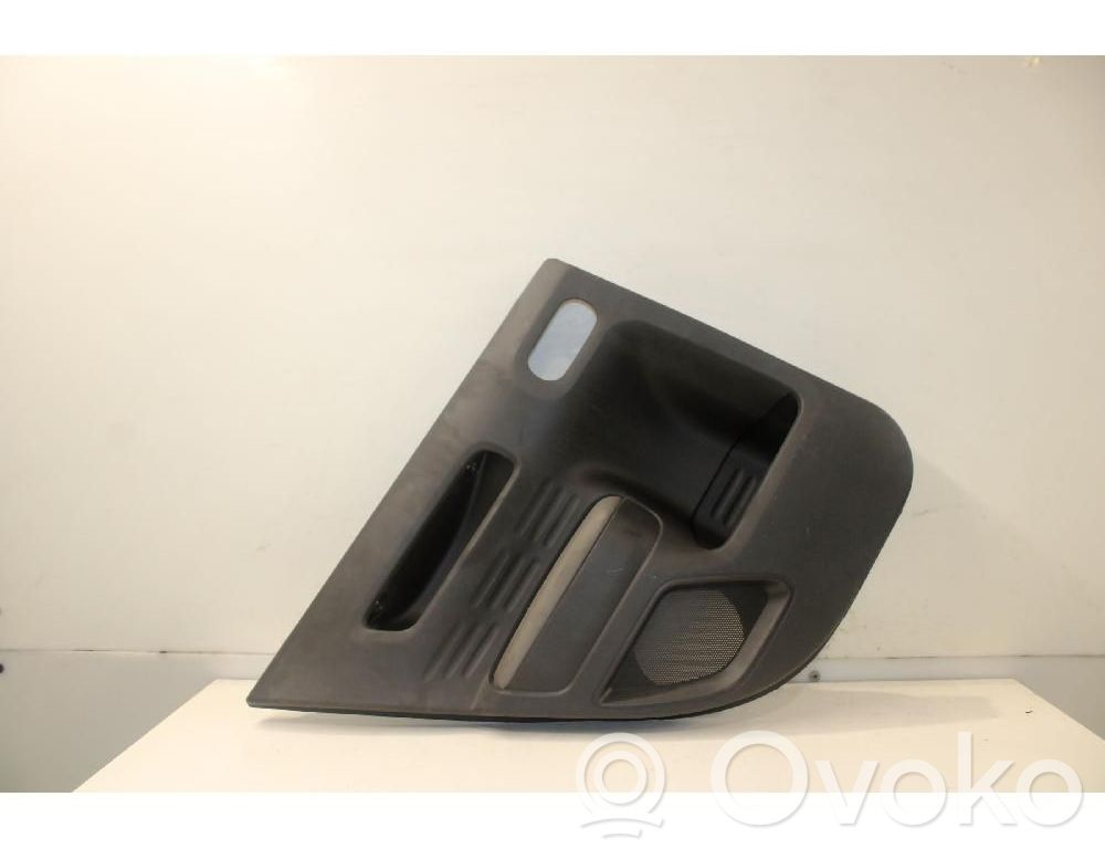 Citroen C4 Cactus Takaoven verhoilu