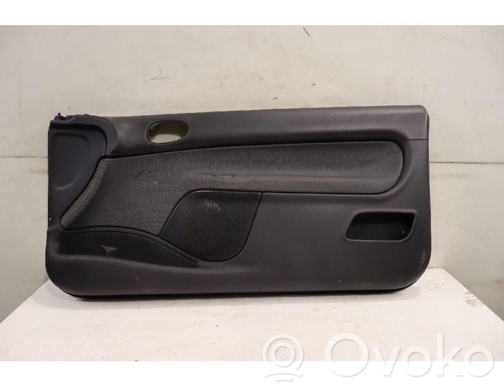 Peugeot 206+ Etuoven verhoilu 