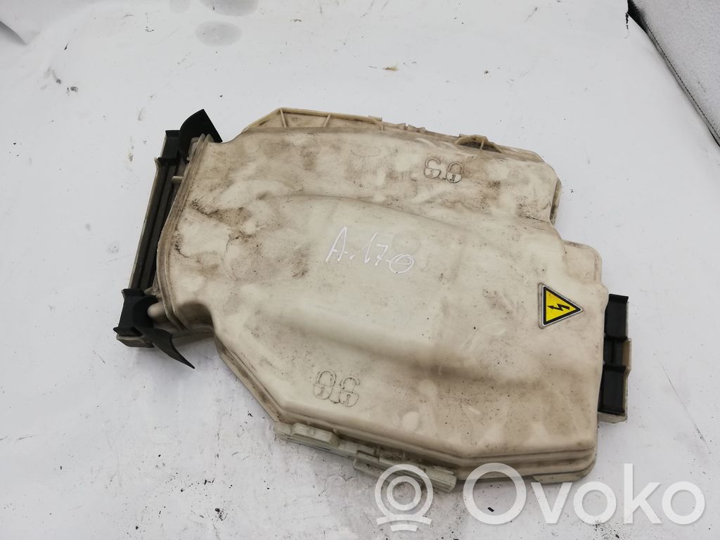 BMW 3 E90 E91 Fuse box cover 