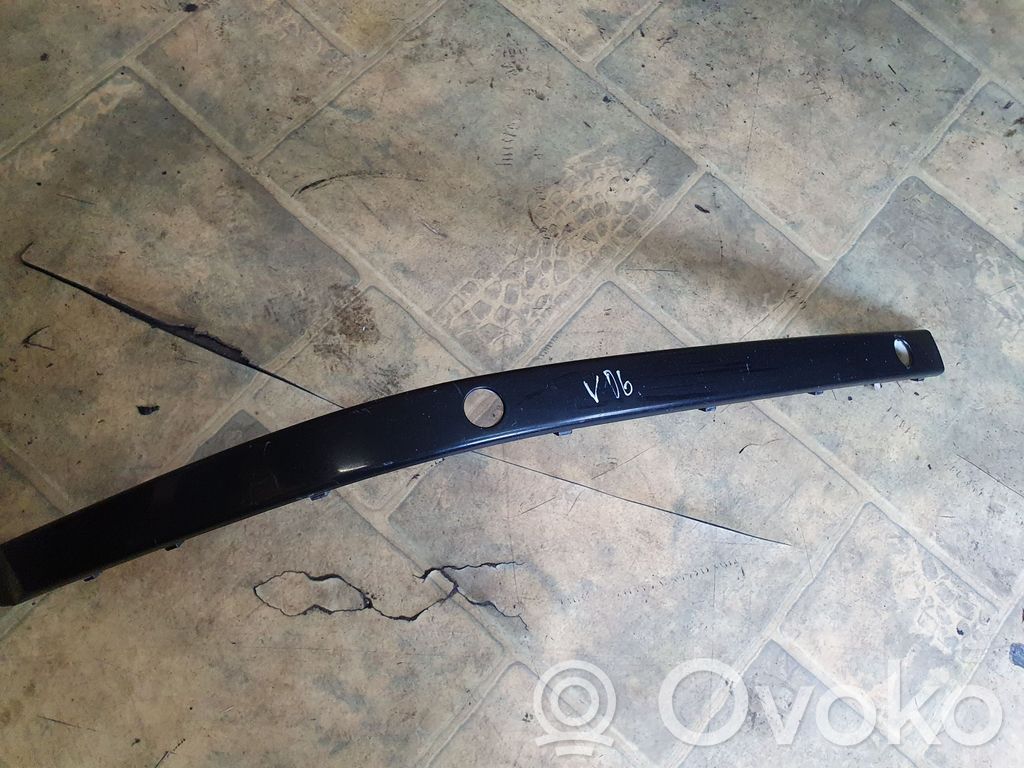BMW 5 E39 Rear bumper trim bar molding 