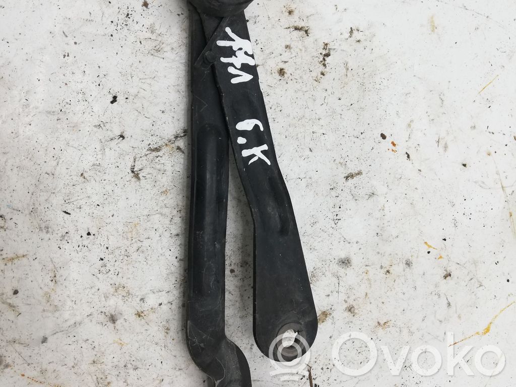 Volvo XC90 Tailgate check strap stopper 
