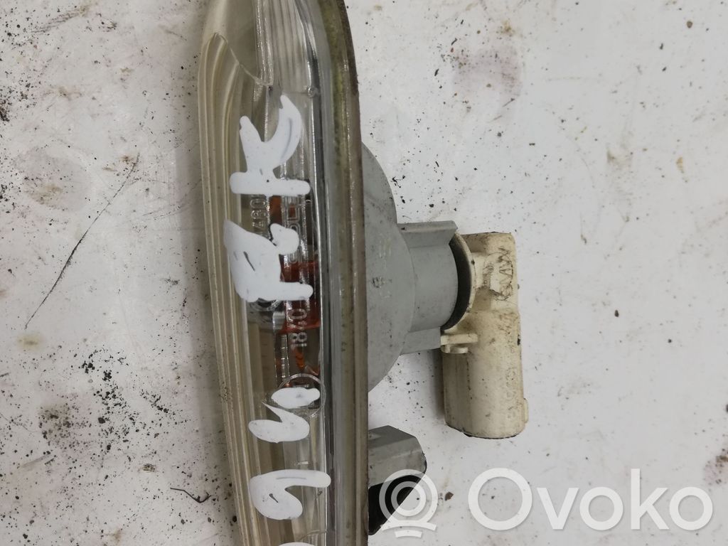 BMW 1 E81 E87 Front fender indicator light 