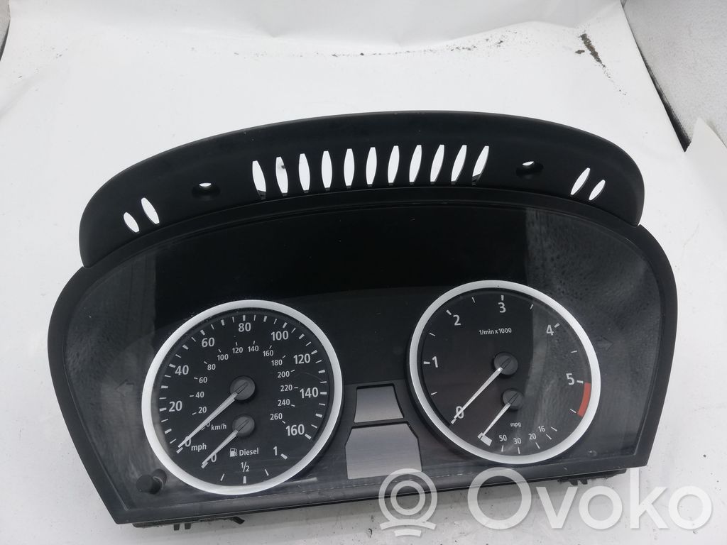 BMW 5 E60 E61 Spidometras (prietaisų skydelis) 