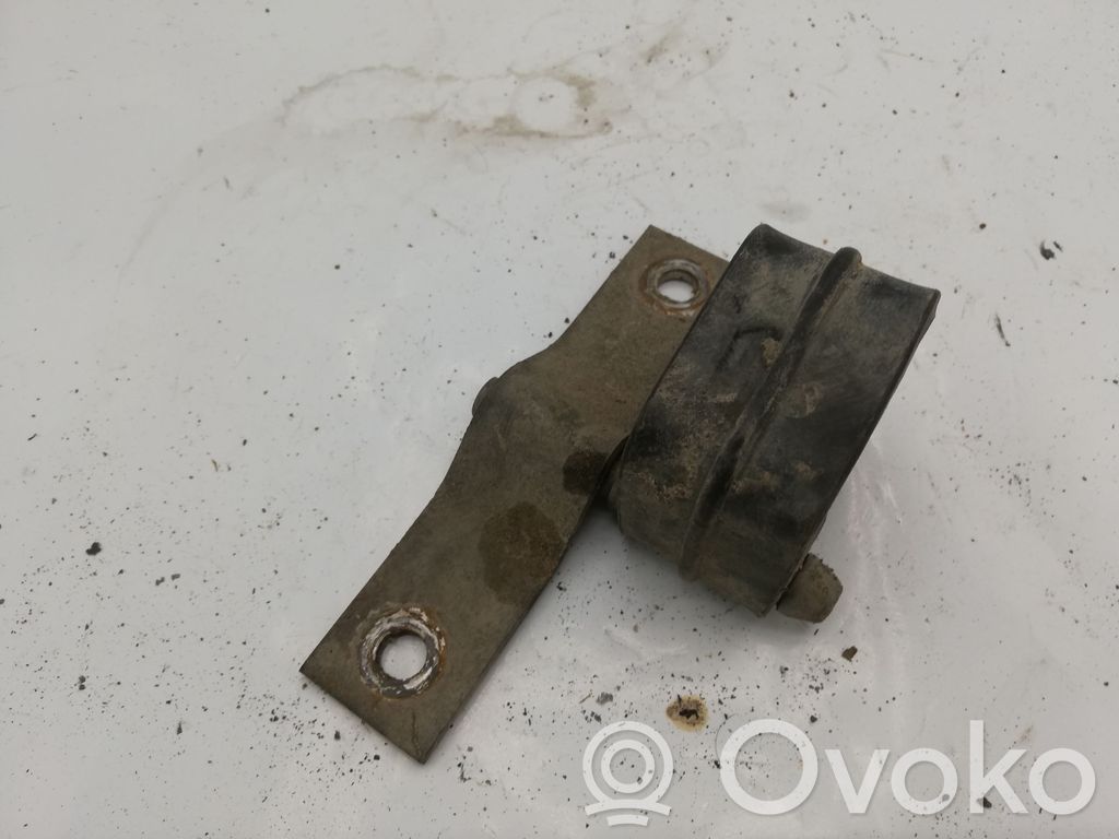 Land Rover Range Rover L322 Muffler mount bracket/holder 