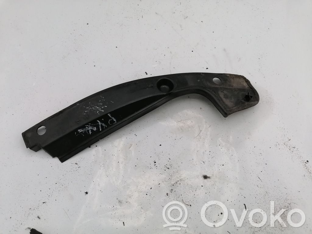 BMW 5 E60 E61 Дождевой лоток 