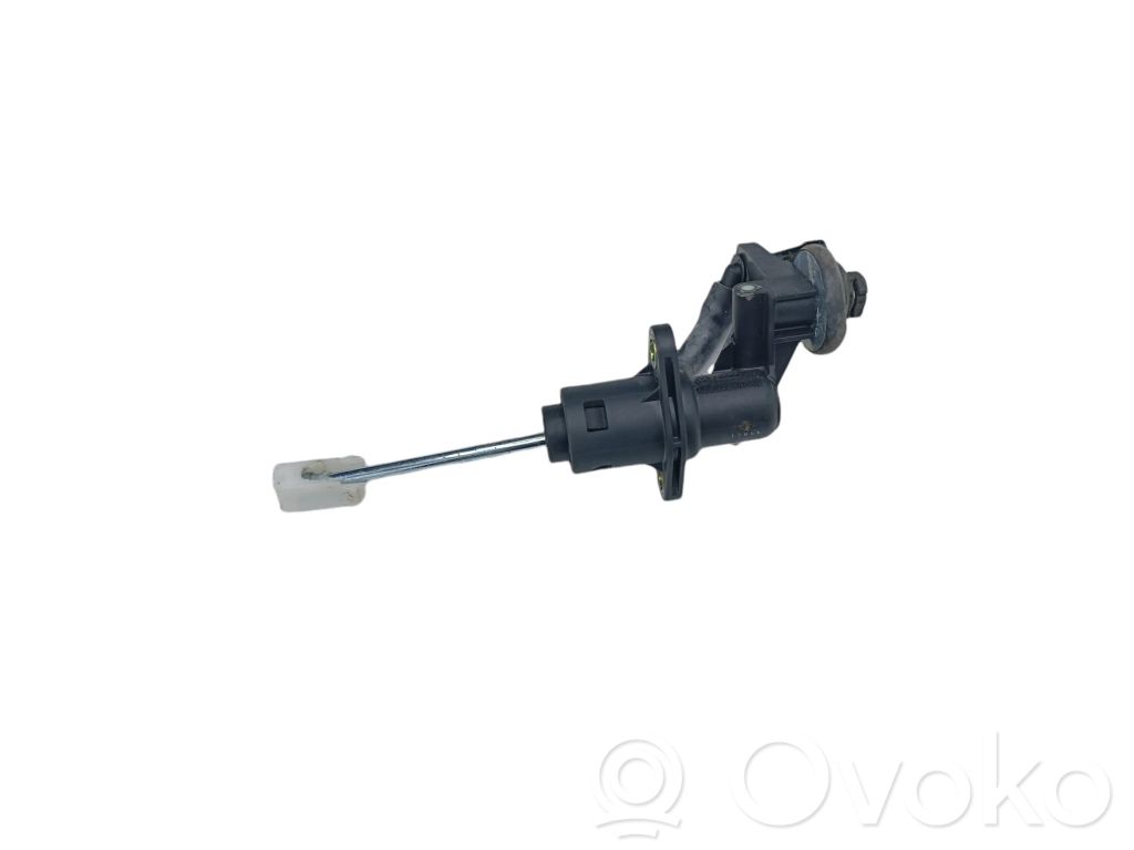 Audi A4 S4 B6 8E 8H Kytkimen pääsylinteri 