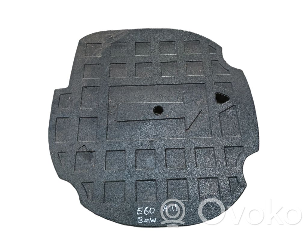 BMW 5 E60 E61 Caja de herramientas 