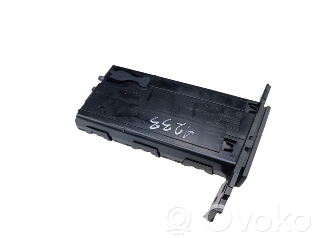 BMW 3 E90 E91 Cup holder 
