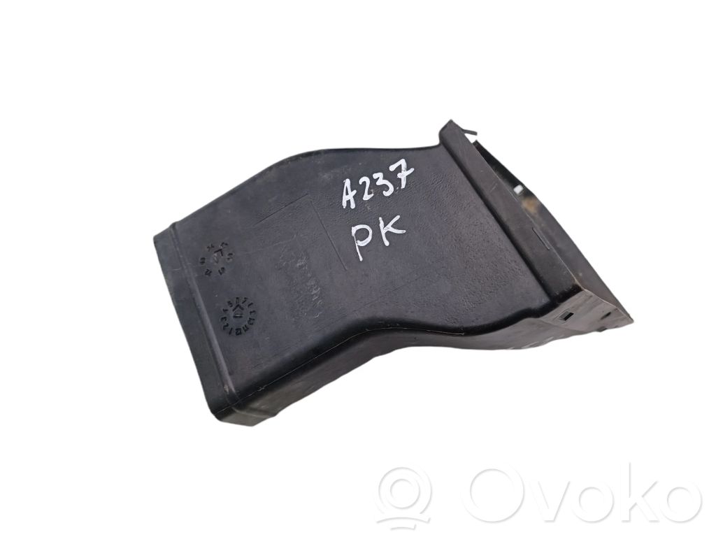 BMW 5 E60 E61 Air intake duct part 