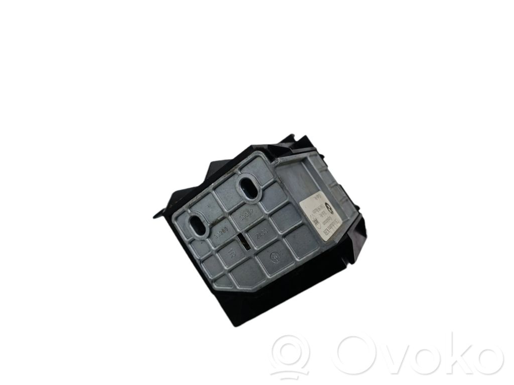 BMW X3 E83 Parcel shelf load cover mount bracket 