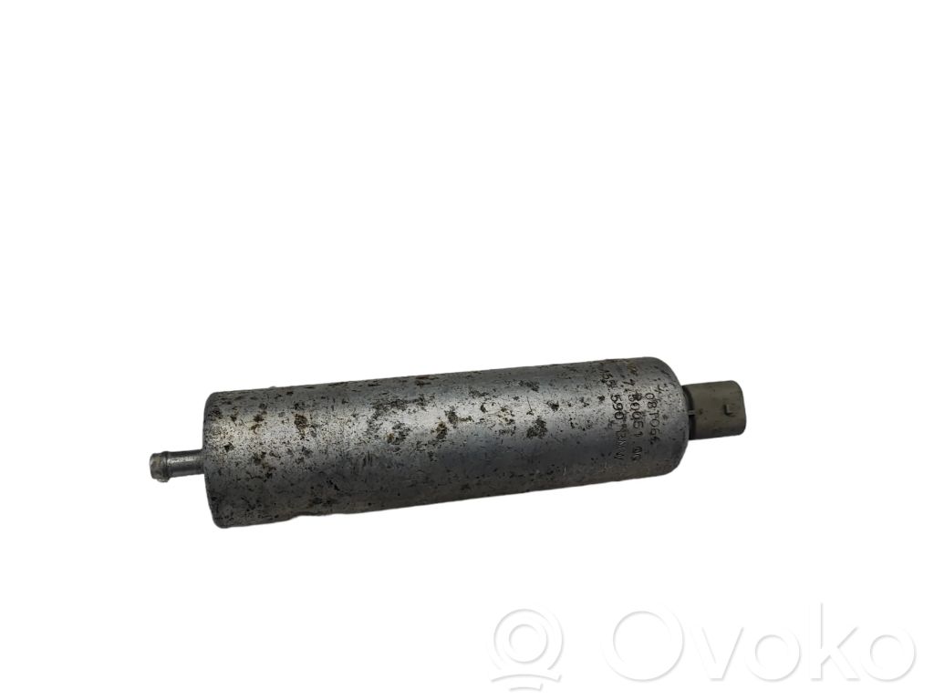 BMW 5 E39 Fuel injection high pressure pump 