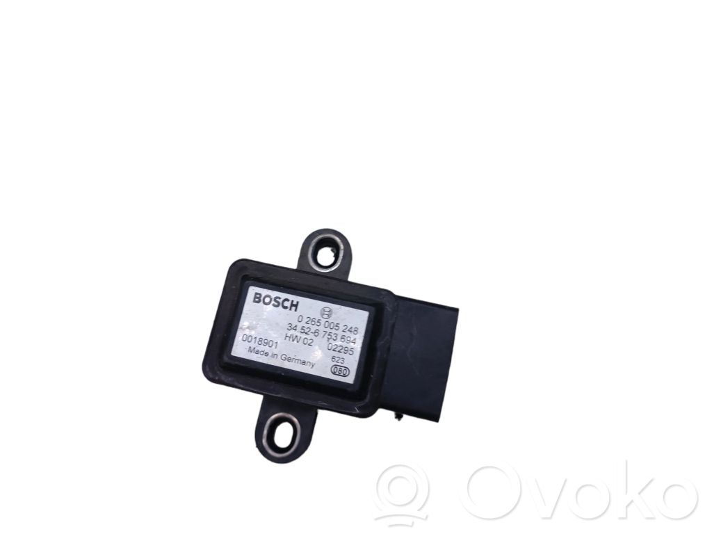 BMW 5 E39 ESP acceleration yaw rate sensor 