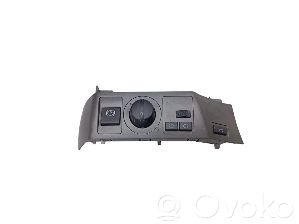 Light switch   61316918849