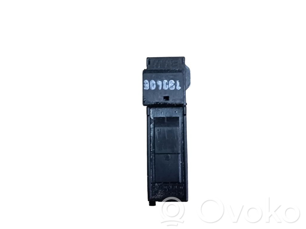 BMW 5 E60 E61 Citu veidu instrumenti 