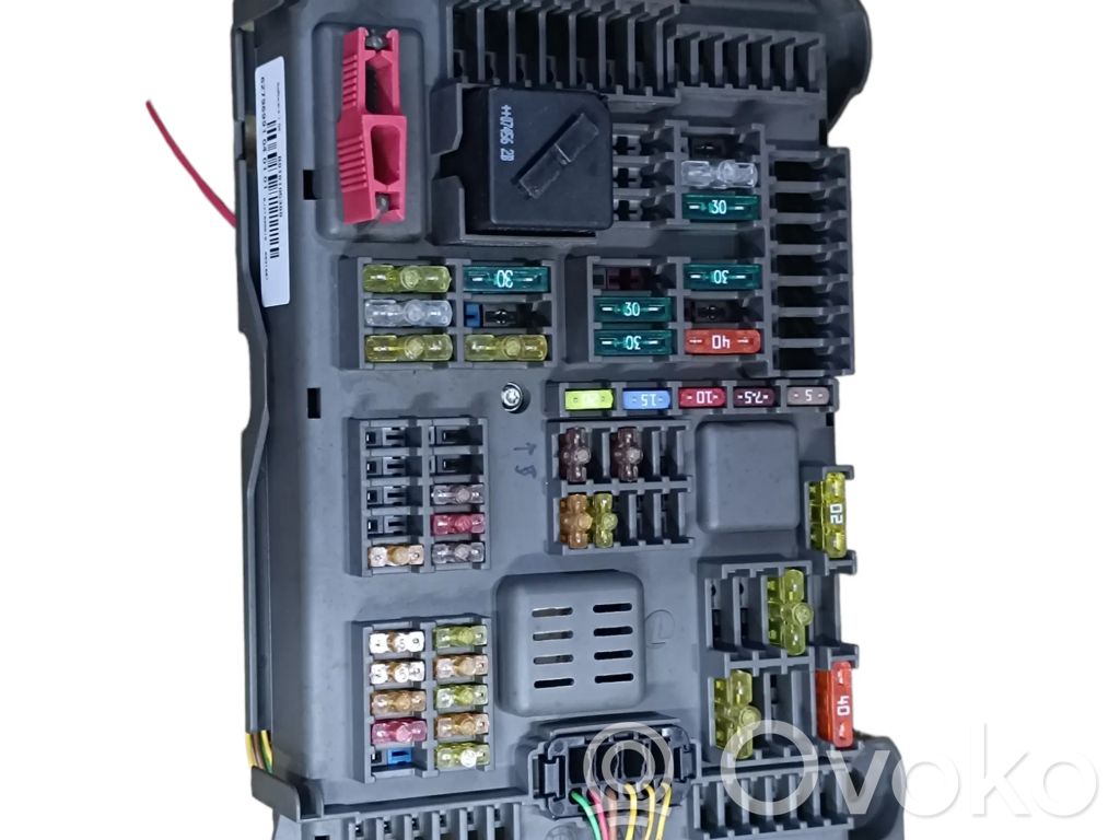 BMW X6 E71 Fuse box set 
