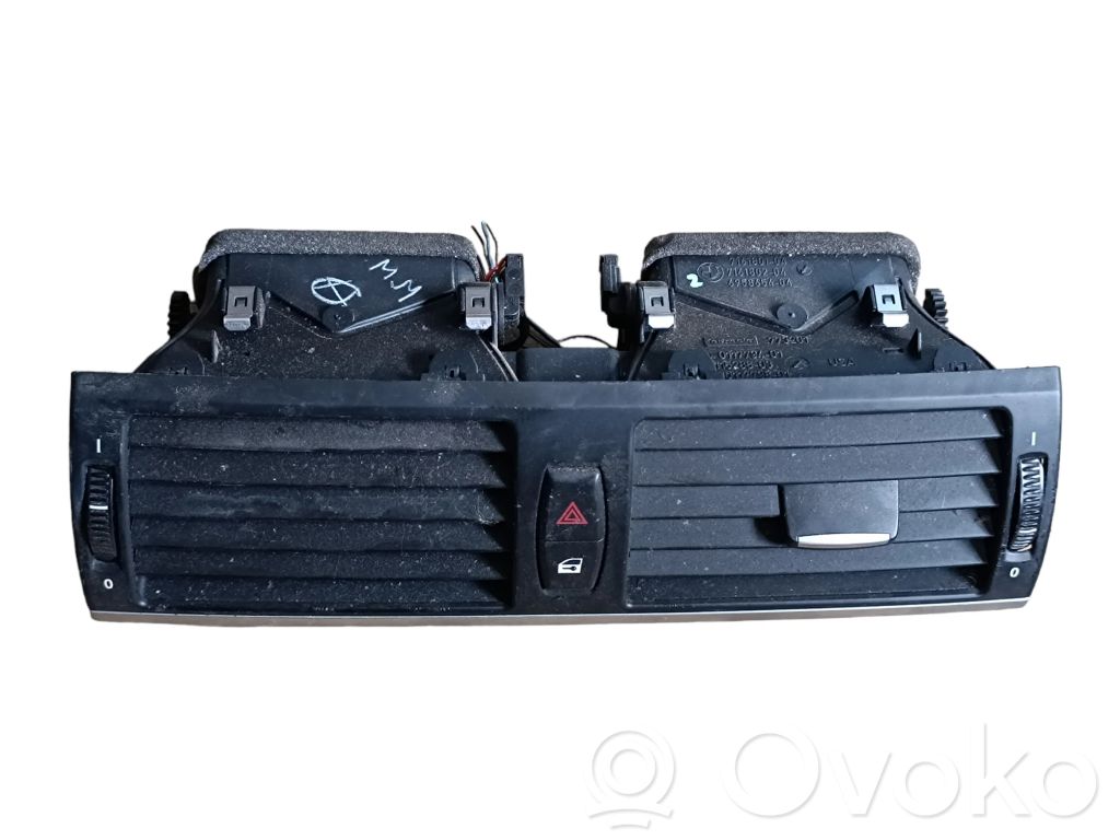 BMW X5 E70 Centrinės oro grotelės 