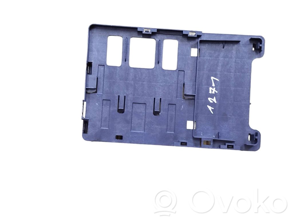 Jeep Grand Cherokee (WK) Other engine bay part 