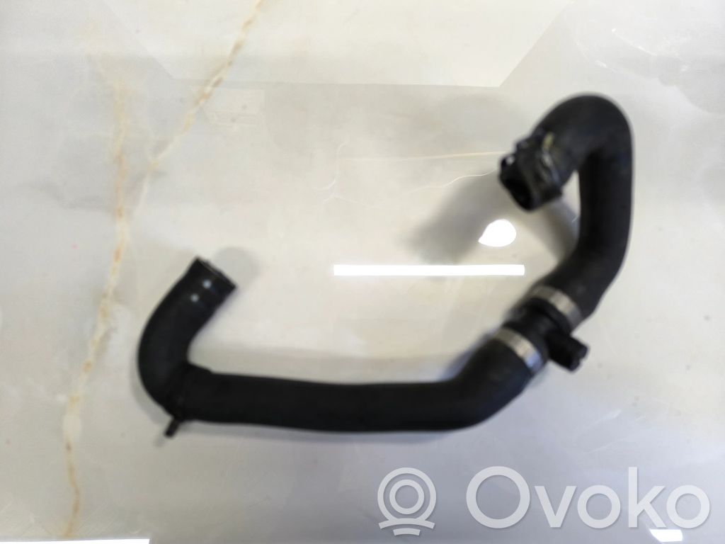 BMW X3 E83 Engine coolant pipe/hose 
