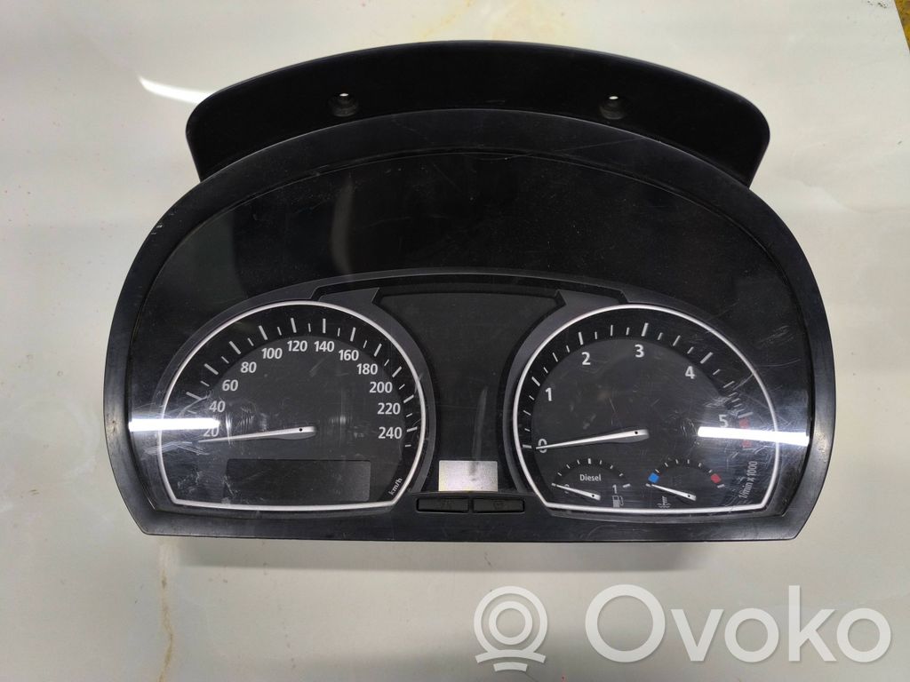 BMW X3 E83 Speedometer (instrument cluster) 