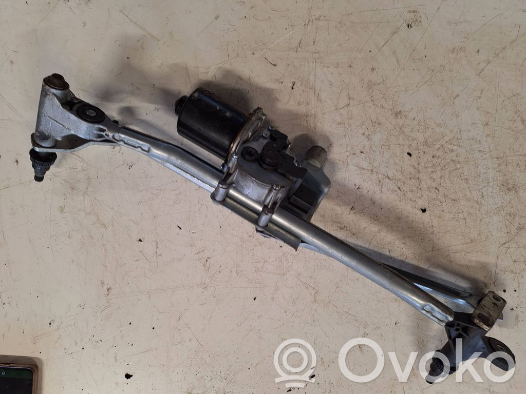 BMW 1 E81 E87 Front wiper linkage and motor 