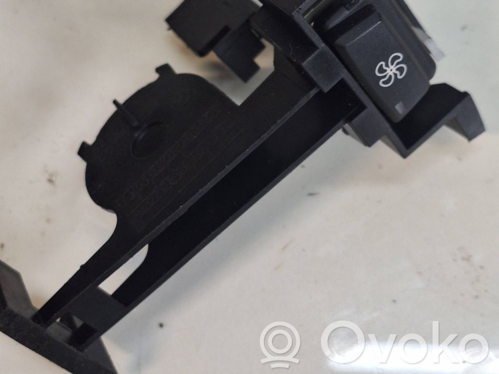 BMW X5 E70 Air conditioning (A/C) switch 