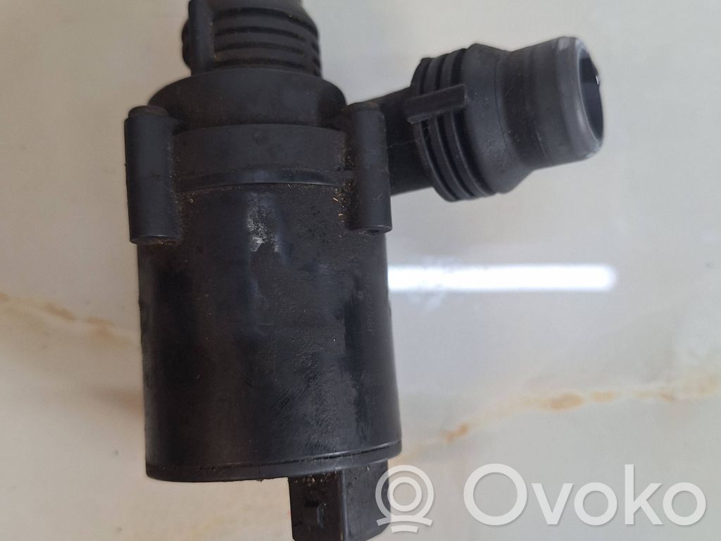 BMW X5 E70 Pompe à eau de liquide de refroidissement 